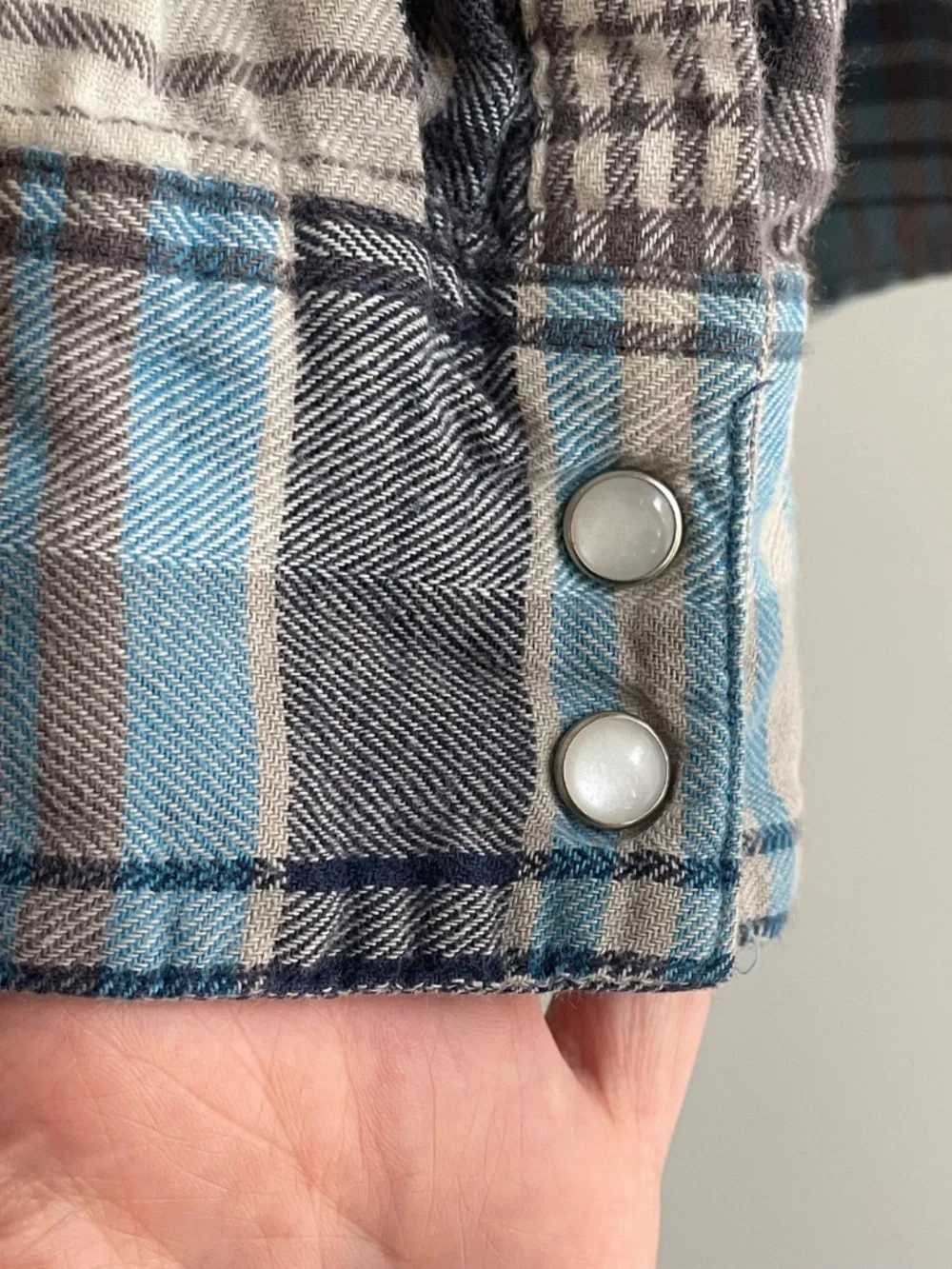 LEVI’S Blue & Gray Plaid Western Pearl Snap Flannel Shirt Unisex- Men’s Large